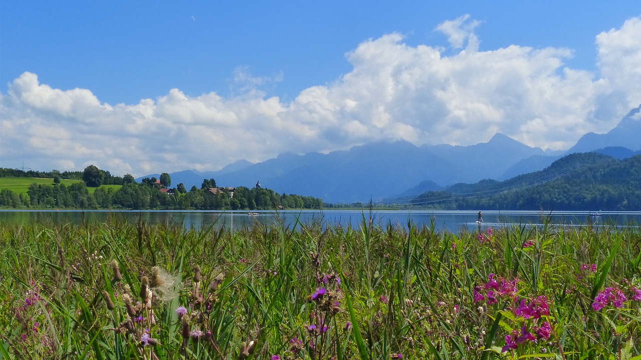 lake weissensee lake waters free photo