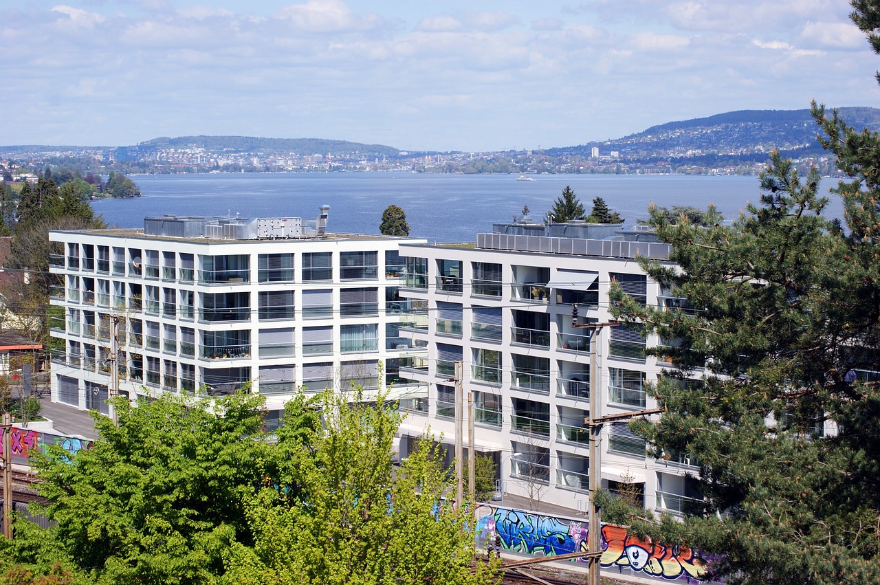 lake zurich lake homes free photo