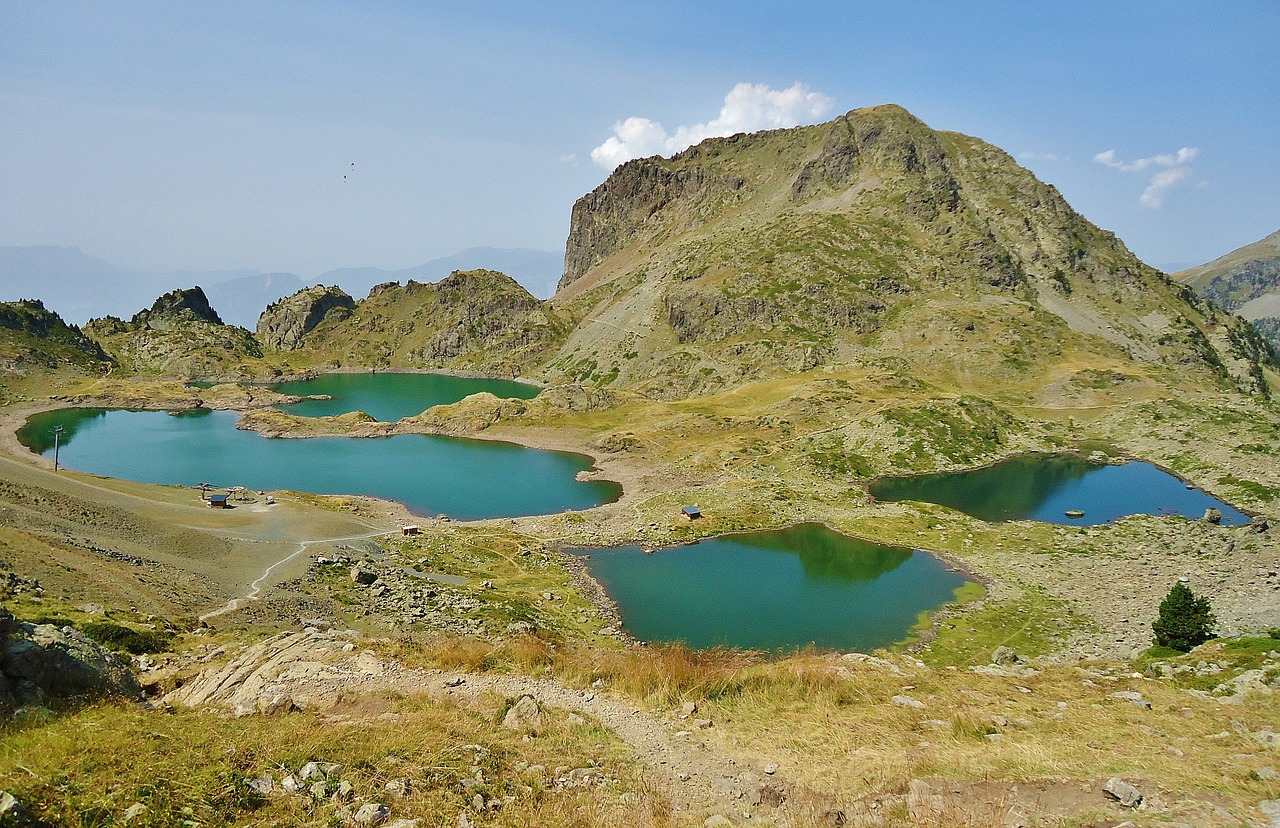 lakes mountain hiking free photo