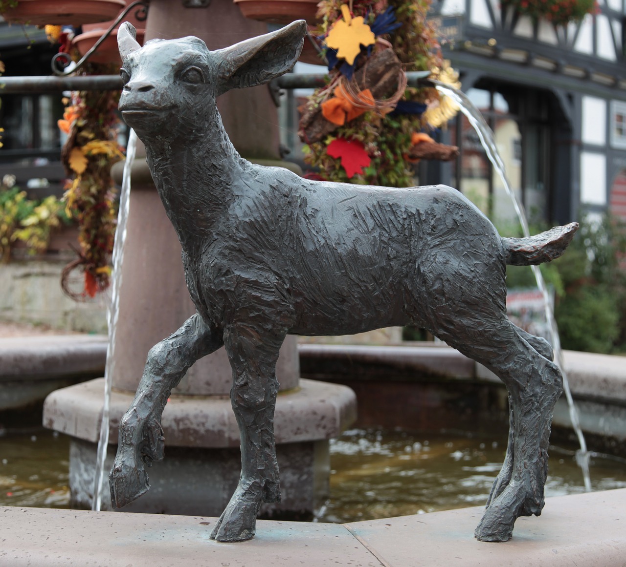 lamb fountain bronze free photo