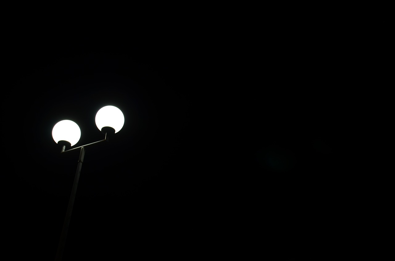 lamp at night minimal free photo