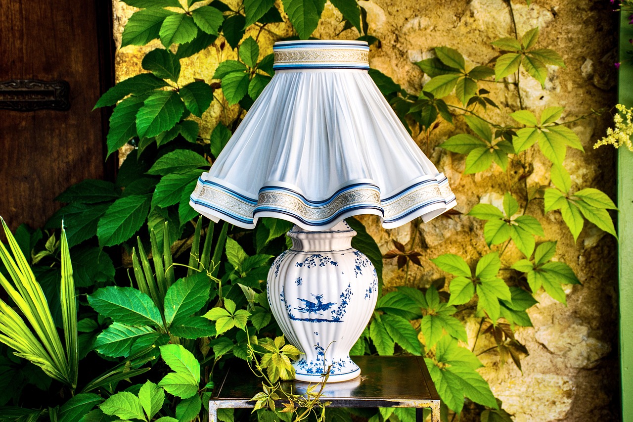 lamp  lamp shade  china blue free photo