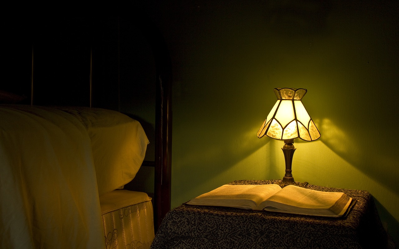 lamp light bed free photo