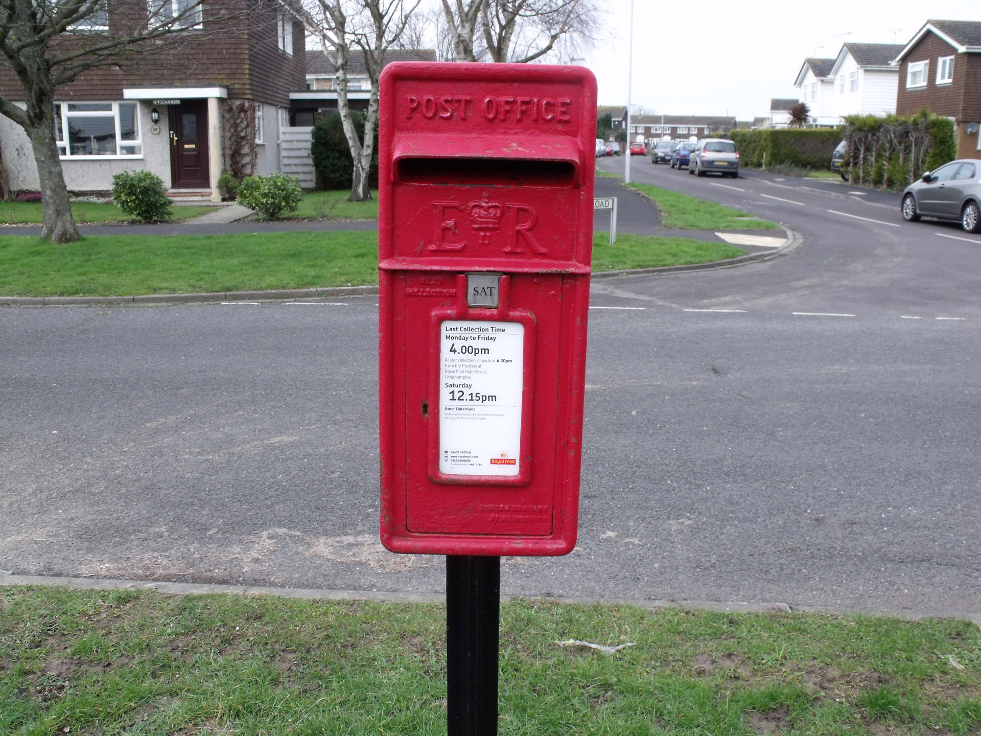 postbox post box pillar box free photo