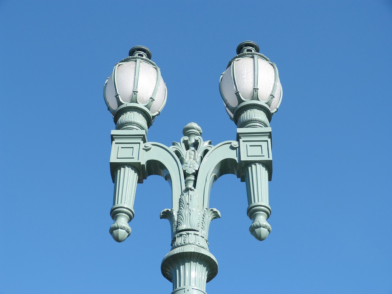 lamp posts lampposts streetlight free photo