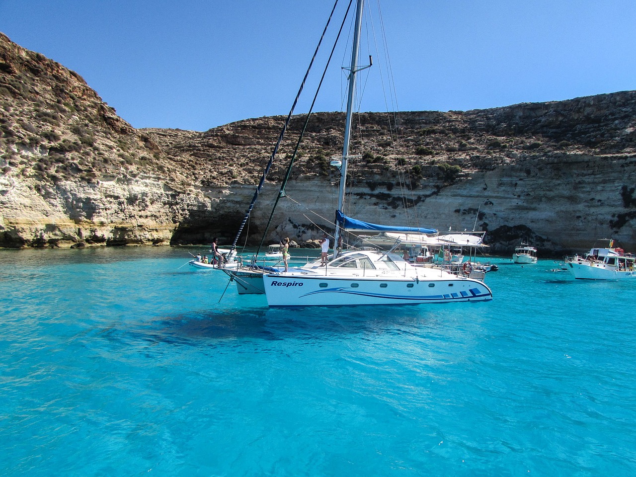 lampedusa sea boat free photo