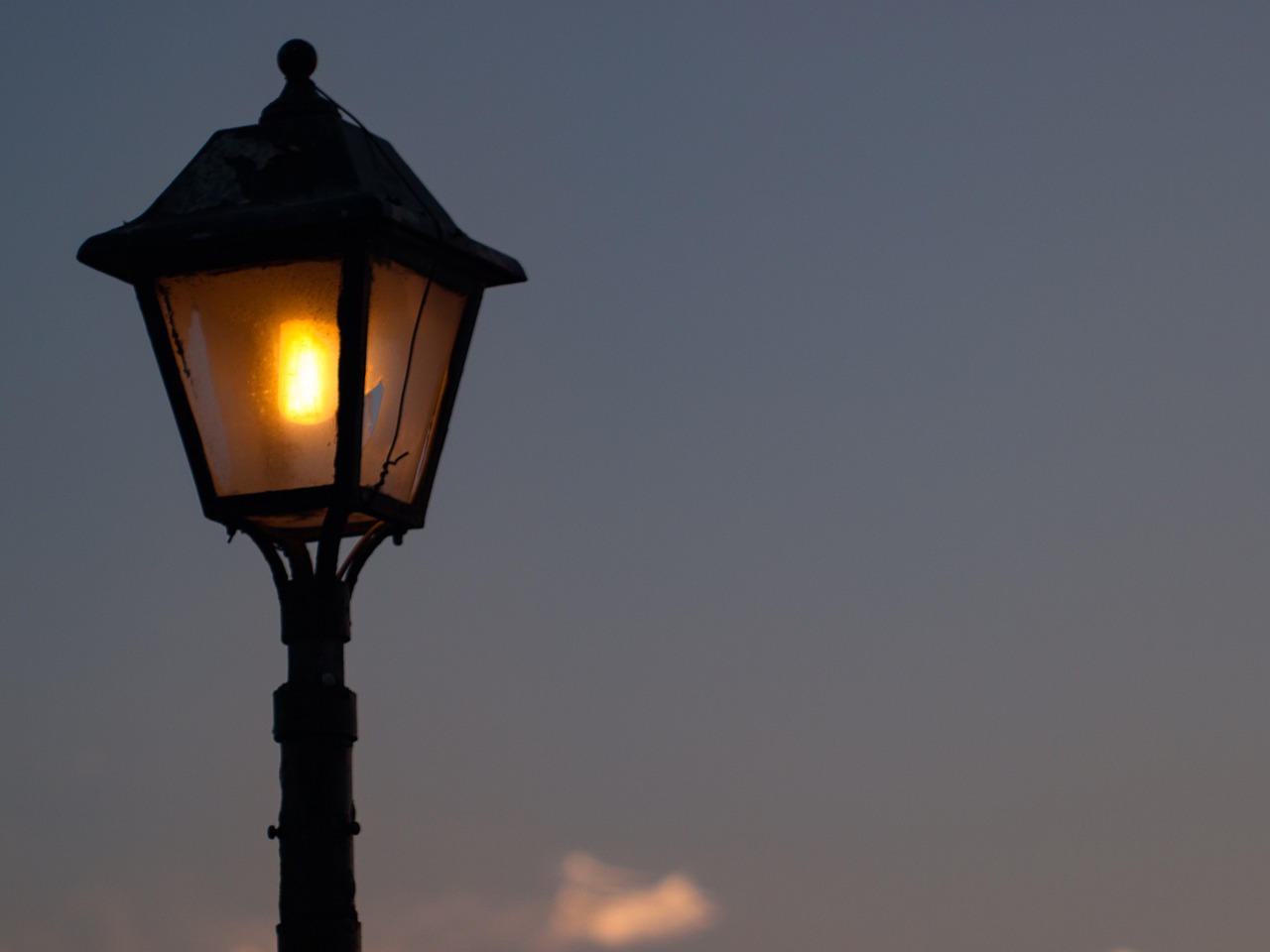 lamppost lantern lighting free photo