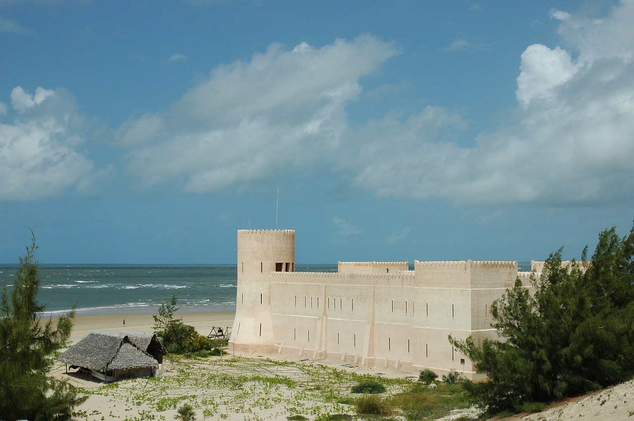 lamu fort beach free photo