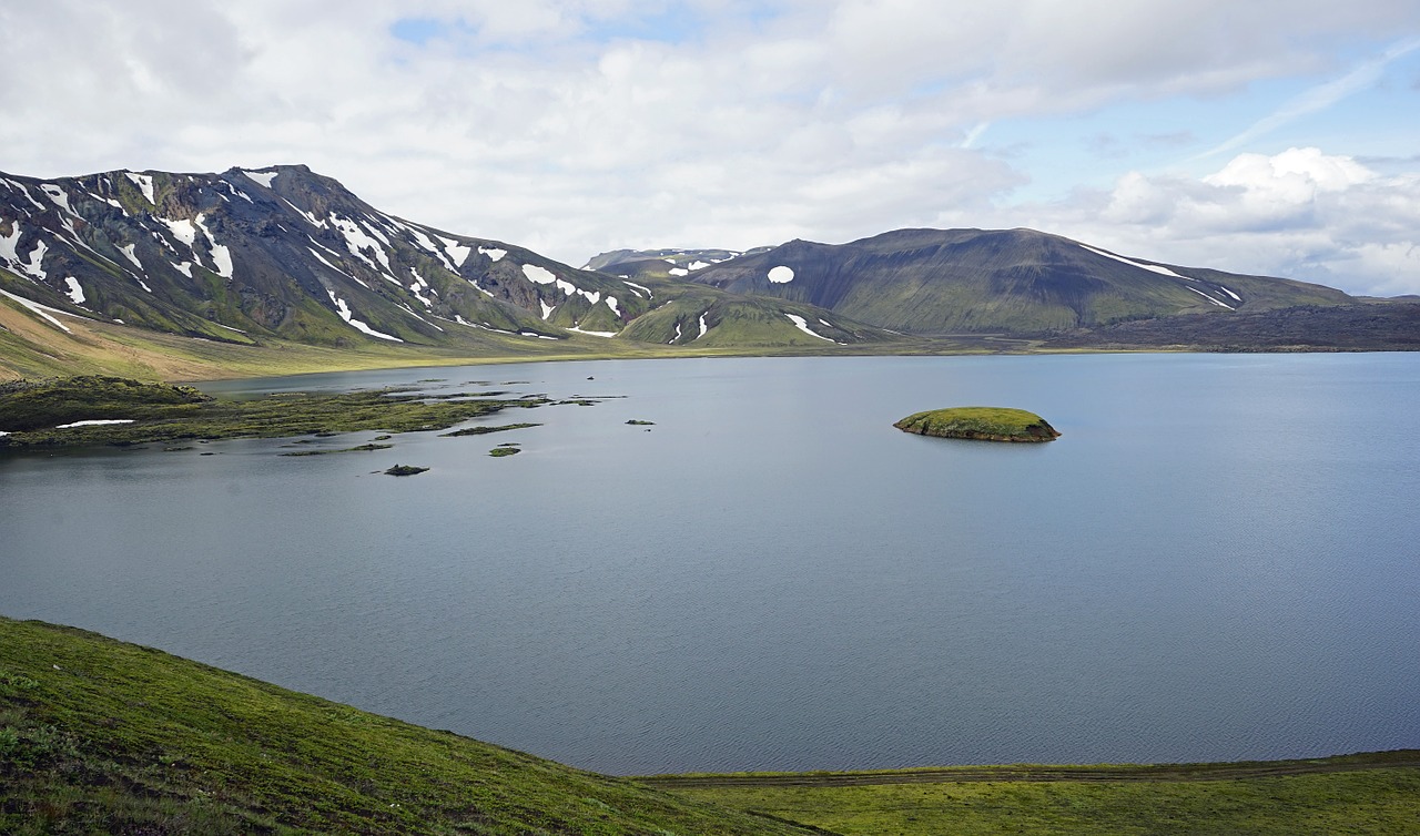 landmannahellir iceland water free photo