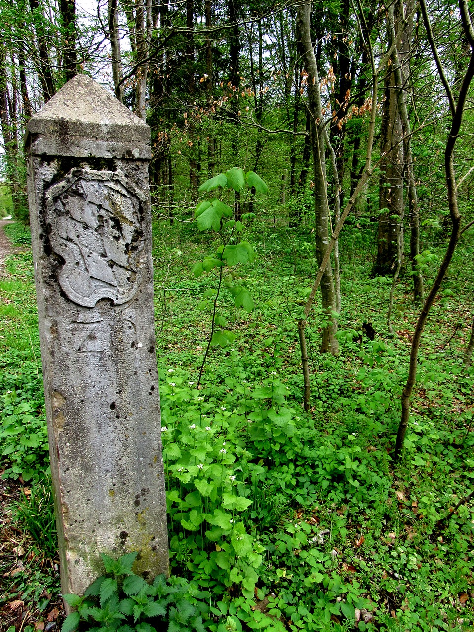 landmark border of bavaria old boundary stone free photo