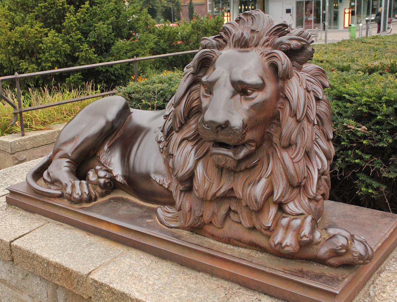 landmark part of lübeck access character bronze lion free photo