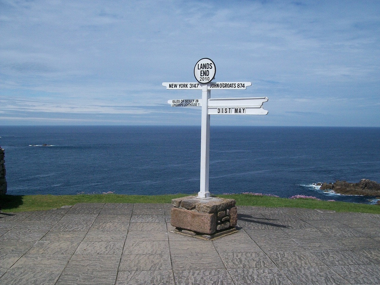 land's end marker cornwall free photo