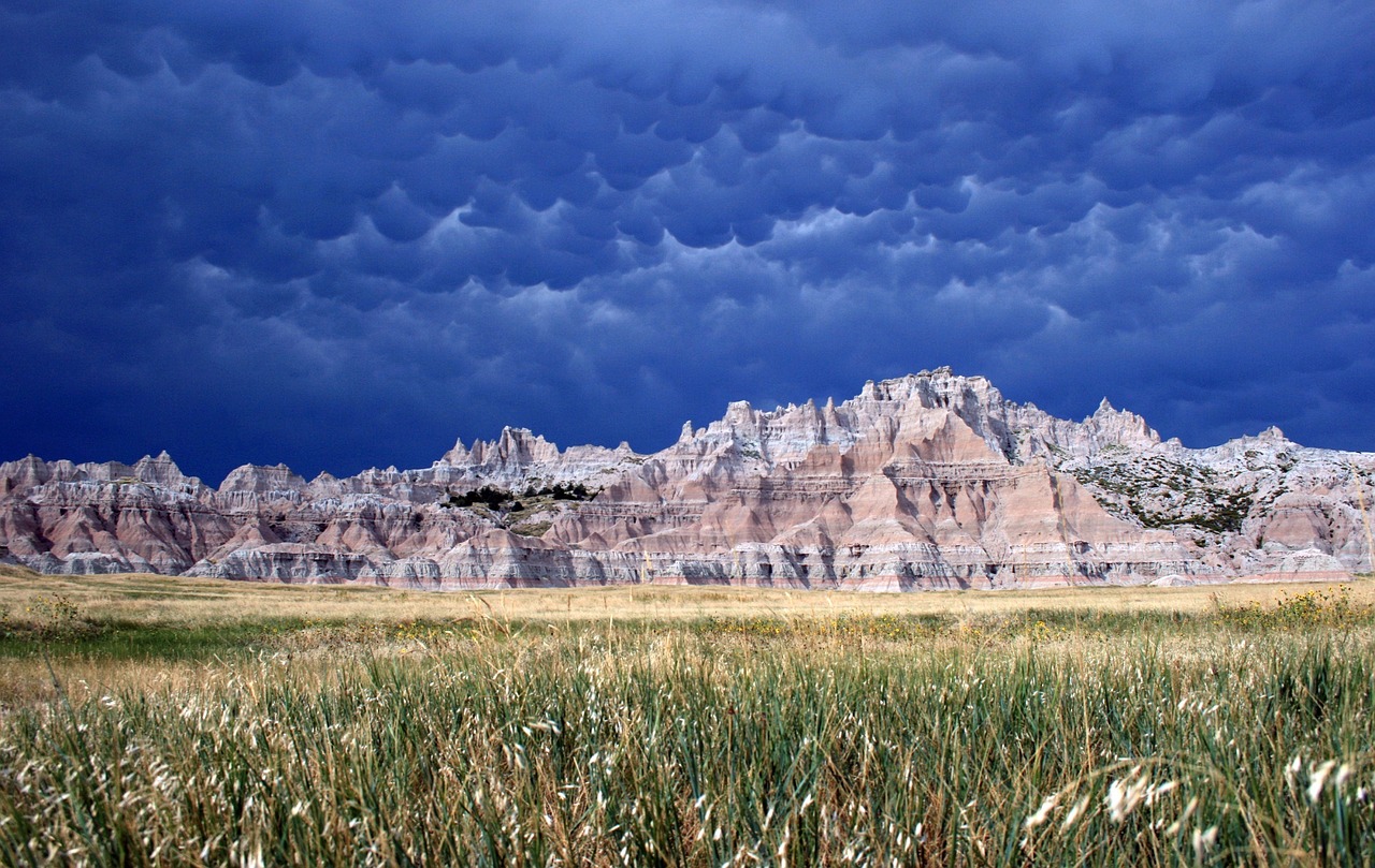 landscape mammatus clouds mammatocumulus free photo