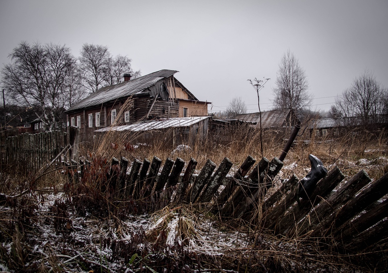 landscape village winter free photo