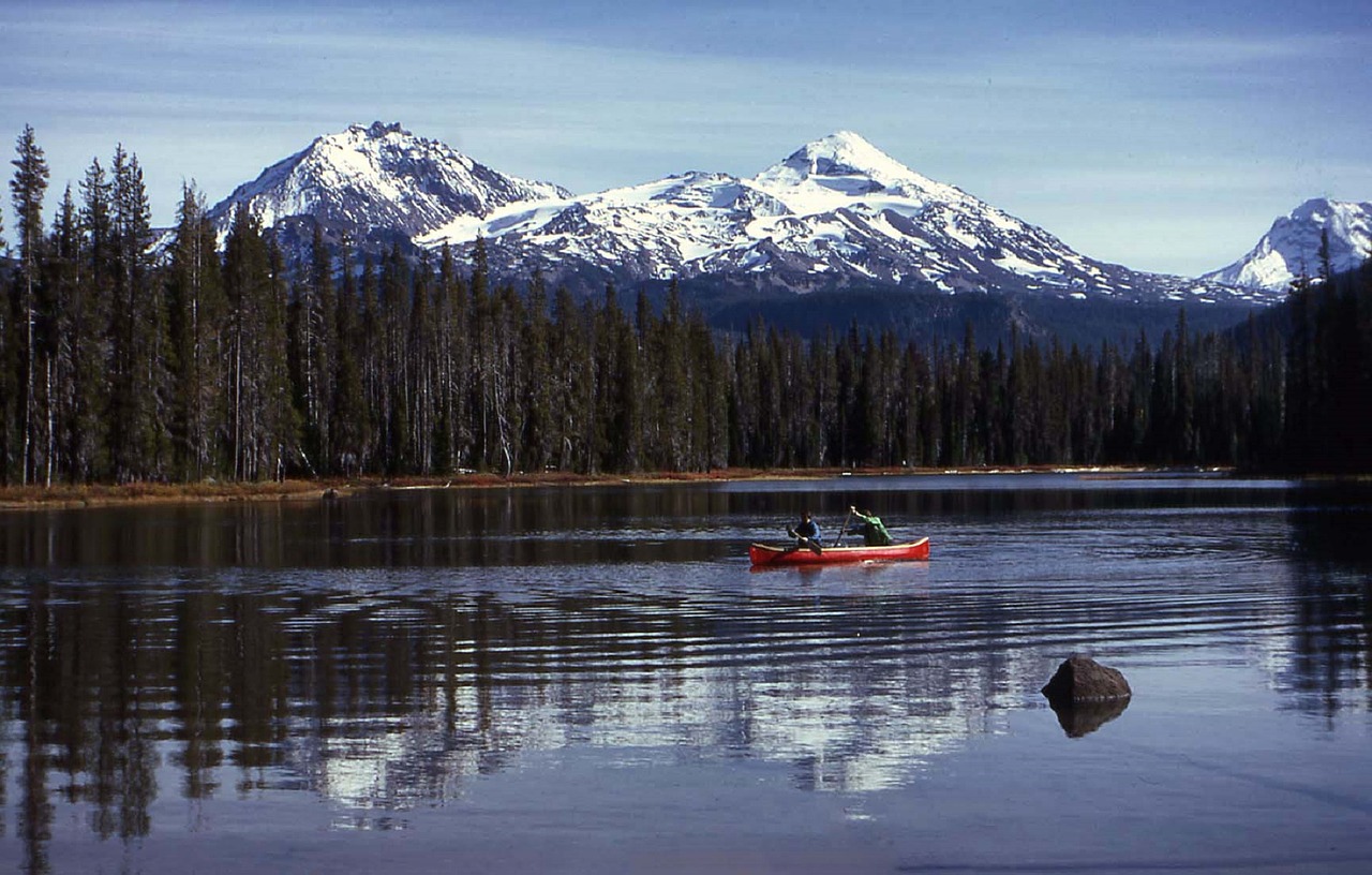 landscape scenic canoeing free photo