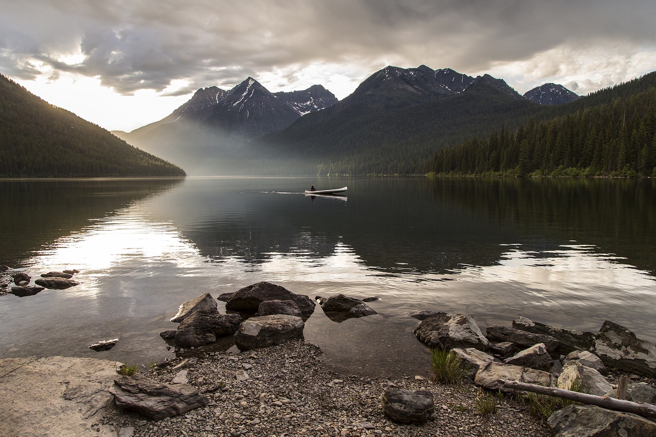 landscape scenic canoe free photo