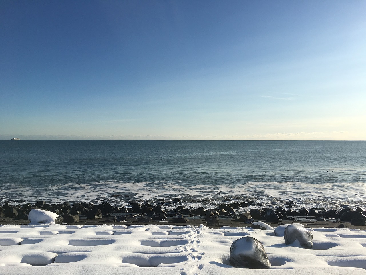 landscape sea snow free photo