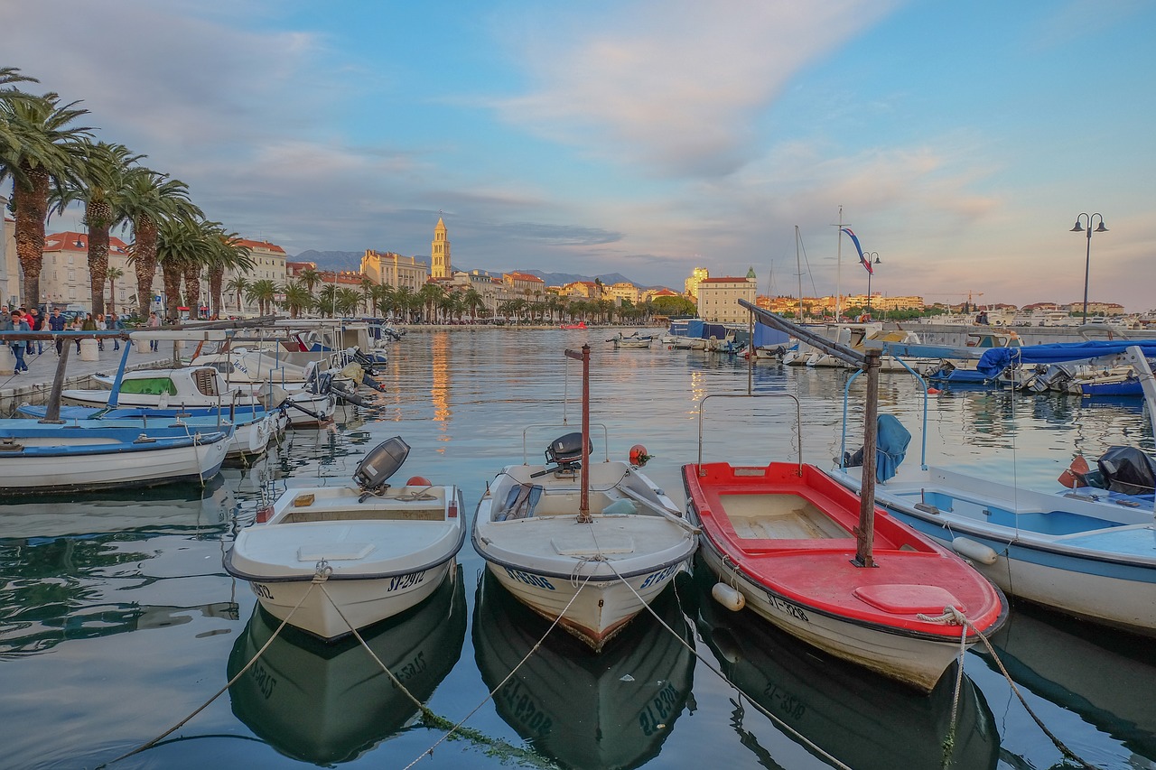 landscape boat travel free photo