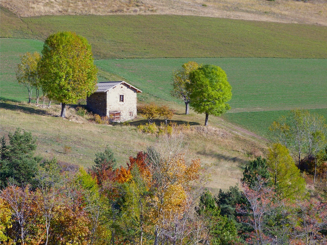 landscape field house free photo