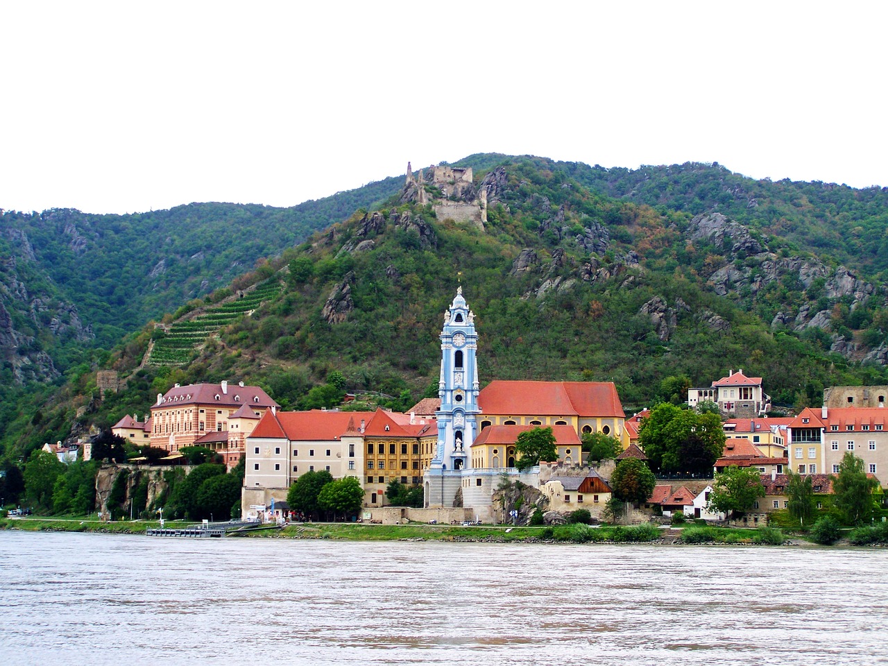 landscape dürnstein lower austria free photo