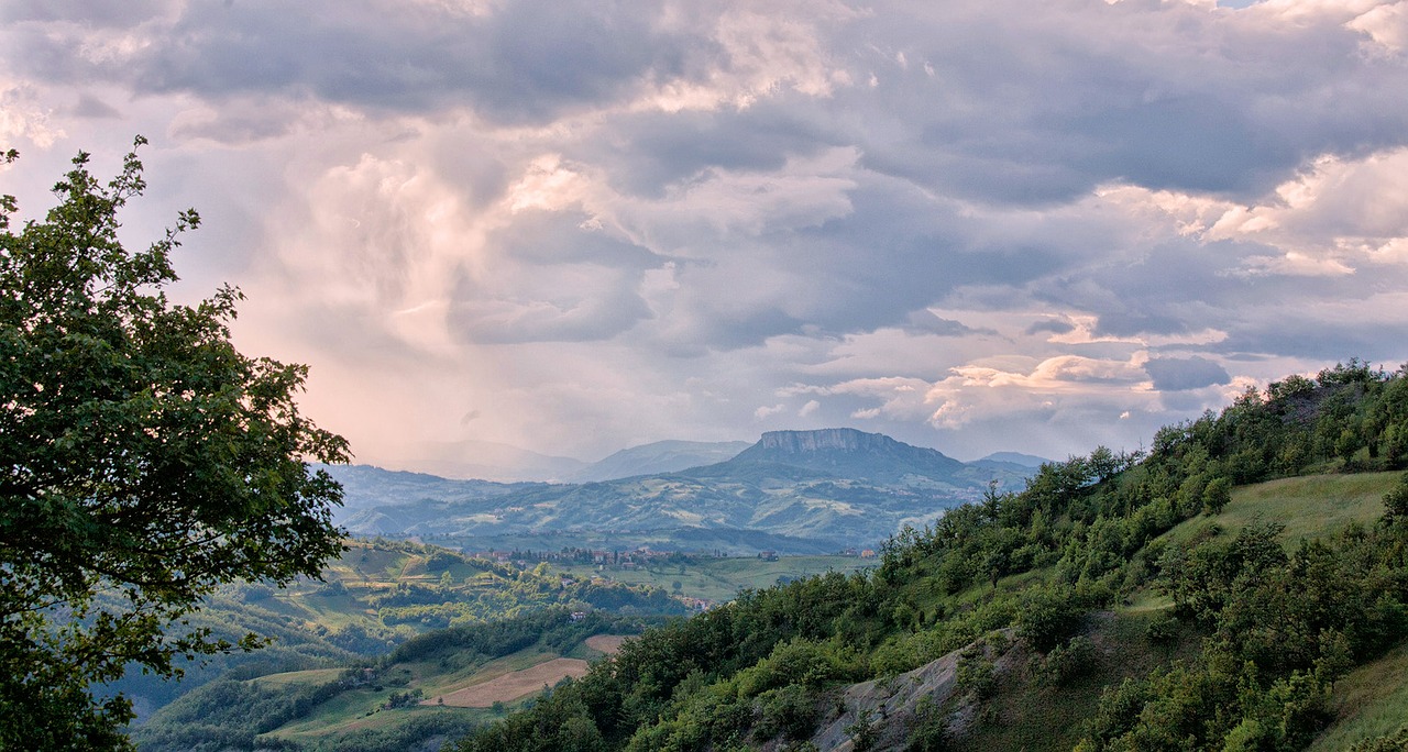 landscape bismantova clouds free photo