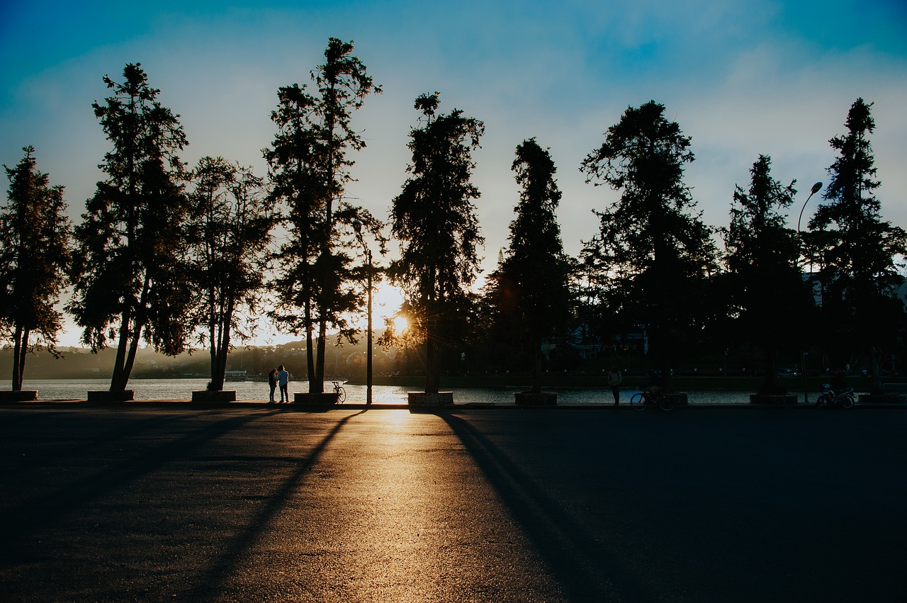 landscape  sunrise  people free photo