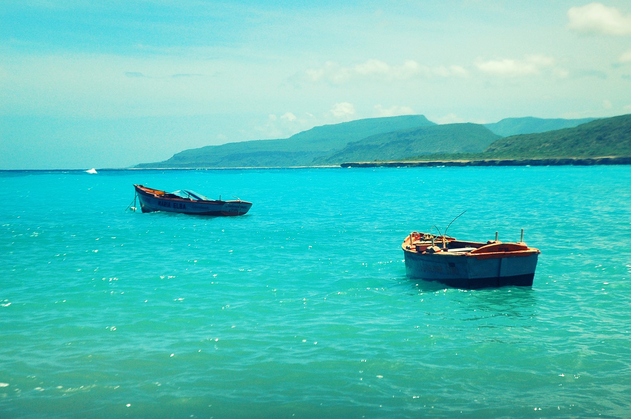 landscape  boat  beach free photo