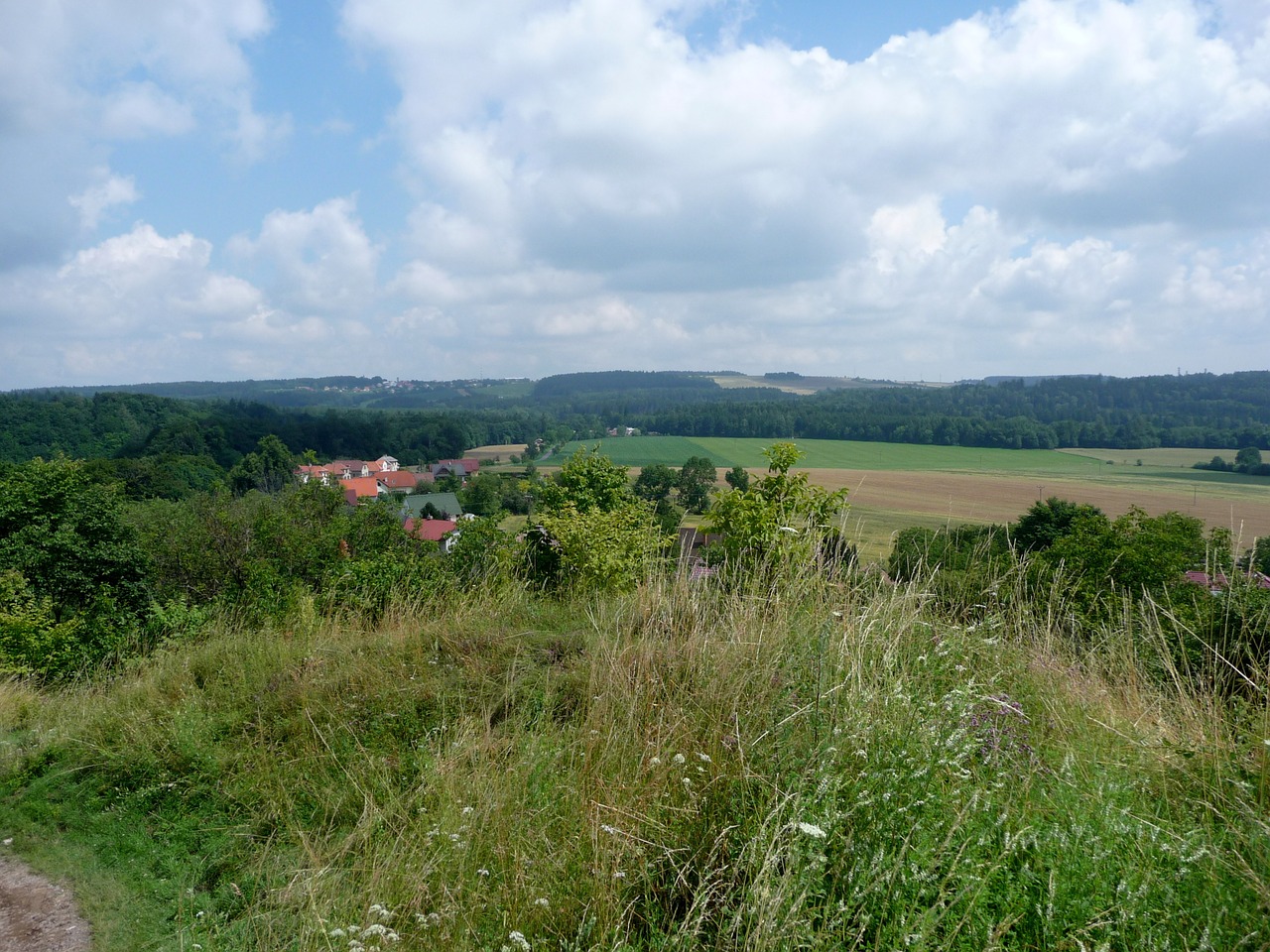 landscape view castle free photo