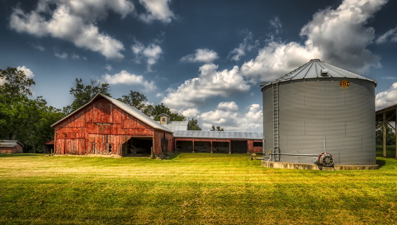 landscape  farm  grain bin free photo