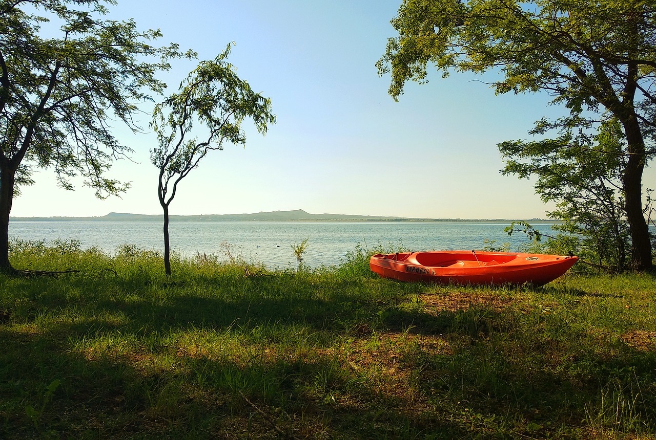 landscape  kayak  nature free photo