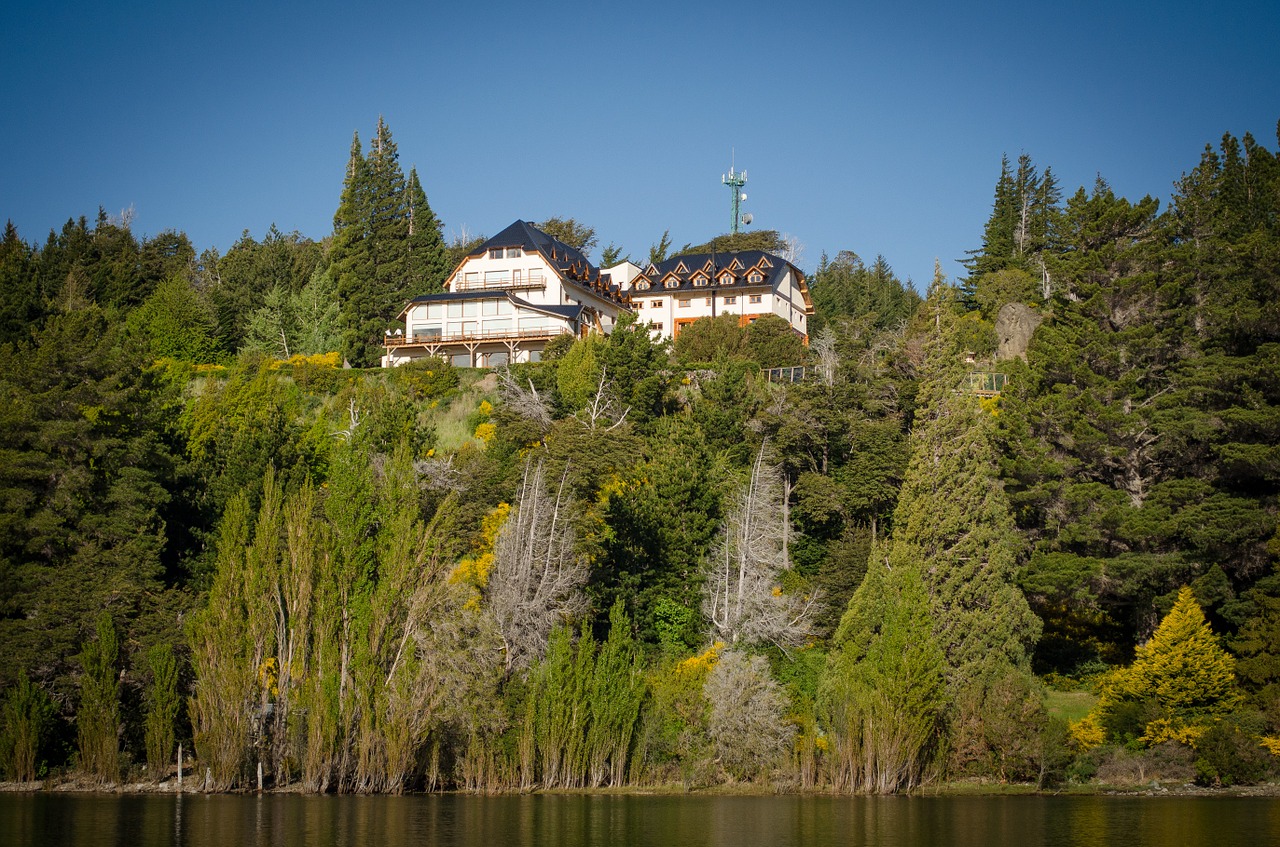 landscape mountain house free photo