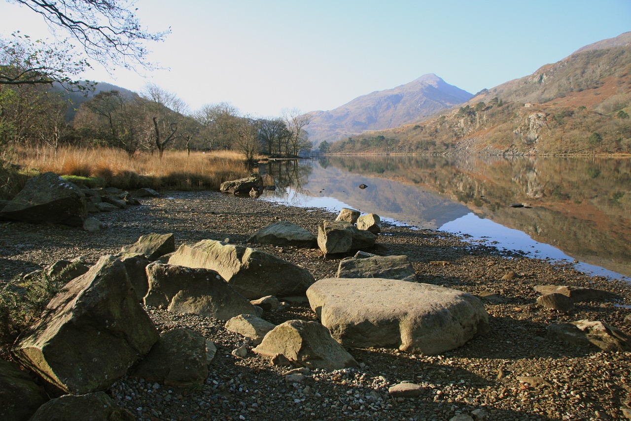 landscape dinas lake snowdonia free photo