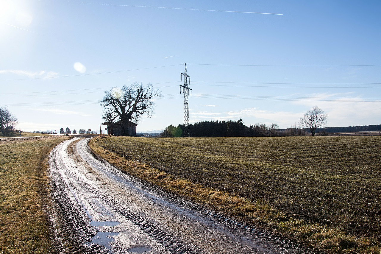 lane arable muddy free photo