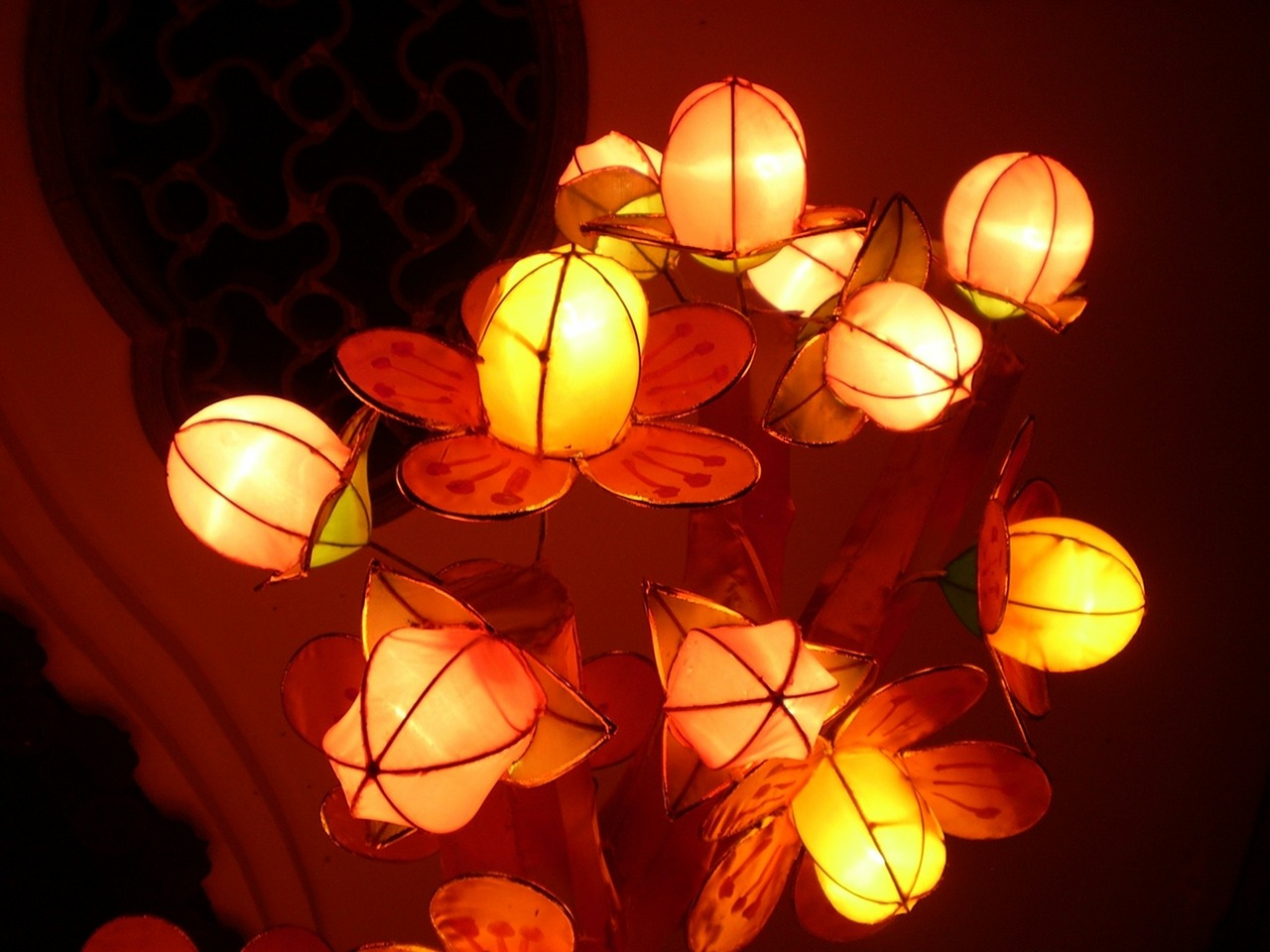 lantern lanterns light free photo