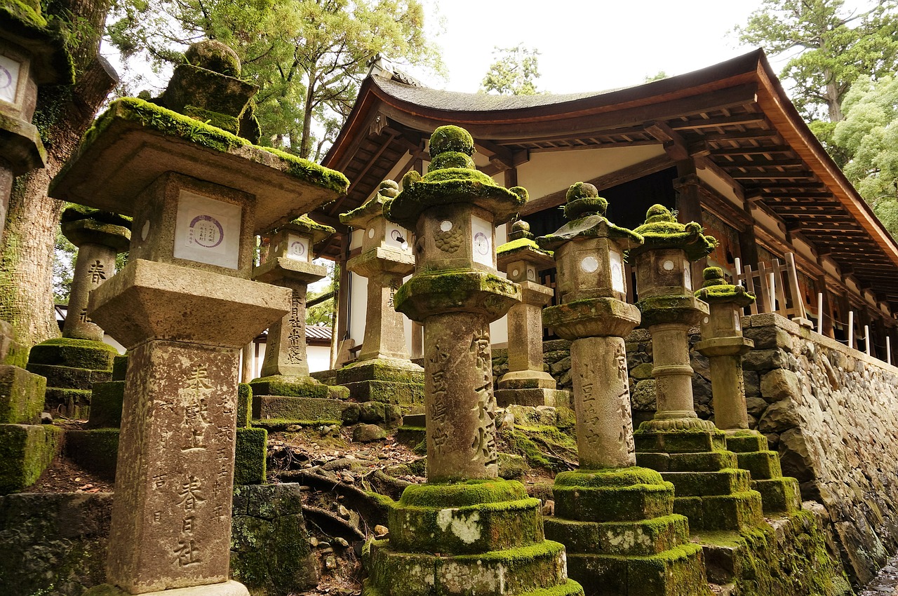 lantern japan temple free photo
