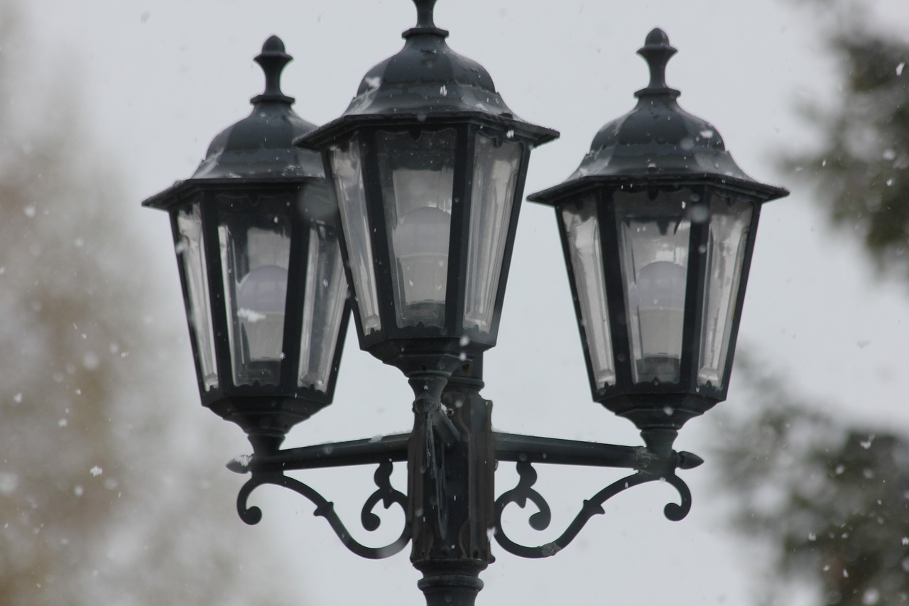 lantern metal snow free photo