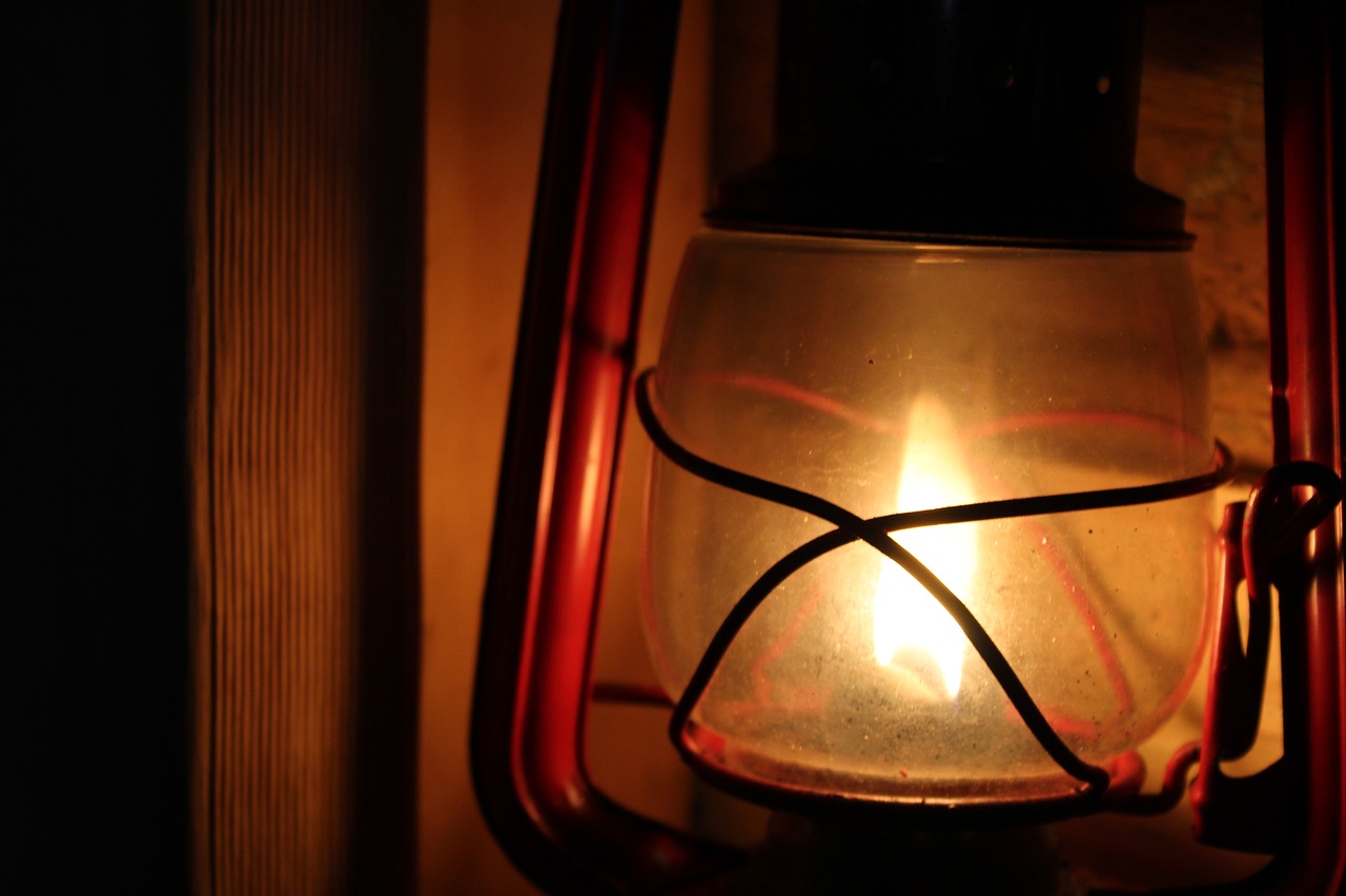 lantern oil red free photo