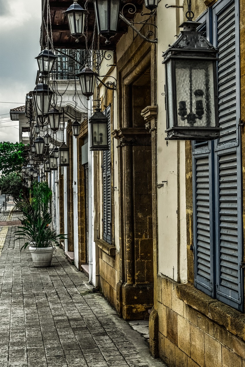 lantern  lamp  architecture free photo