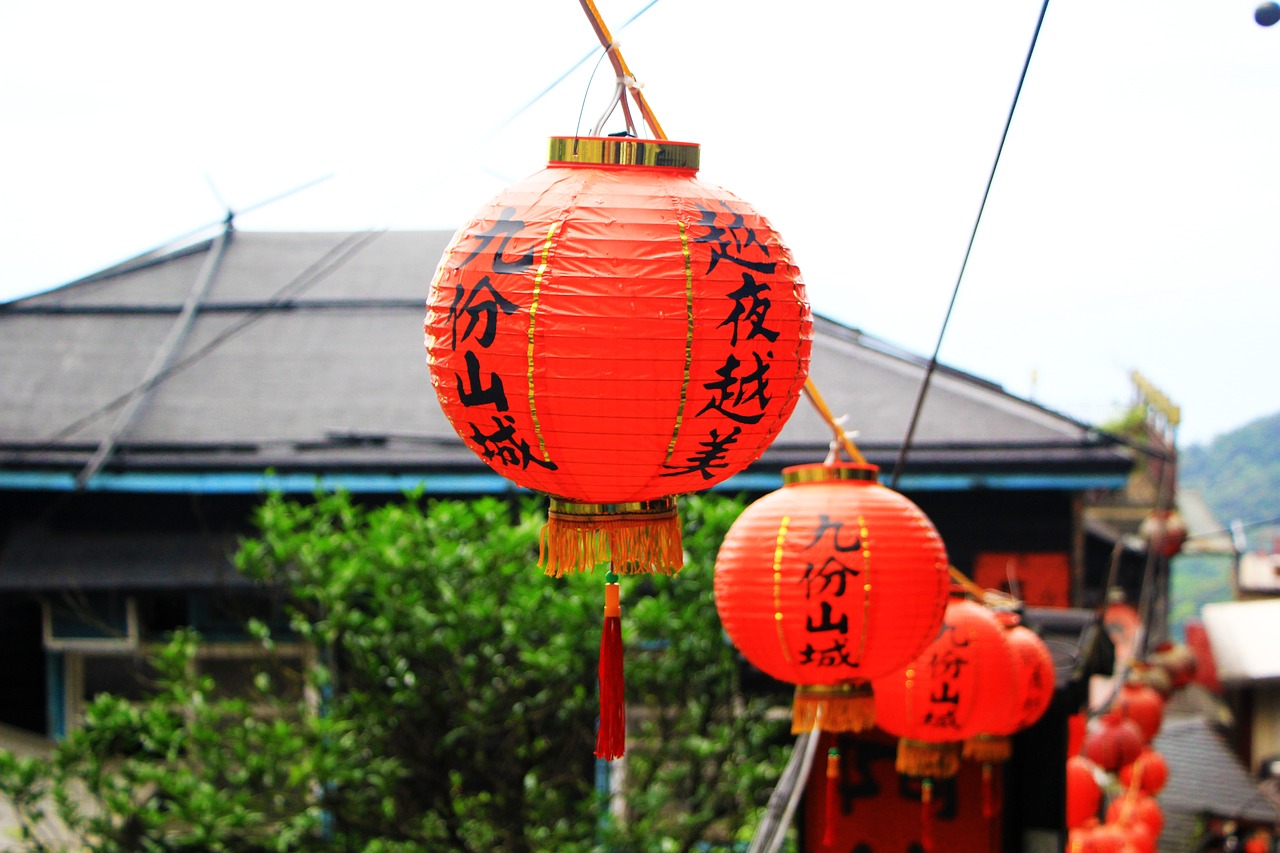 lantern  chinese  streets free photo