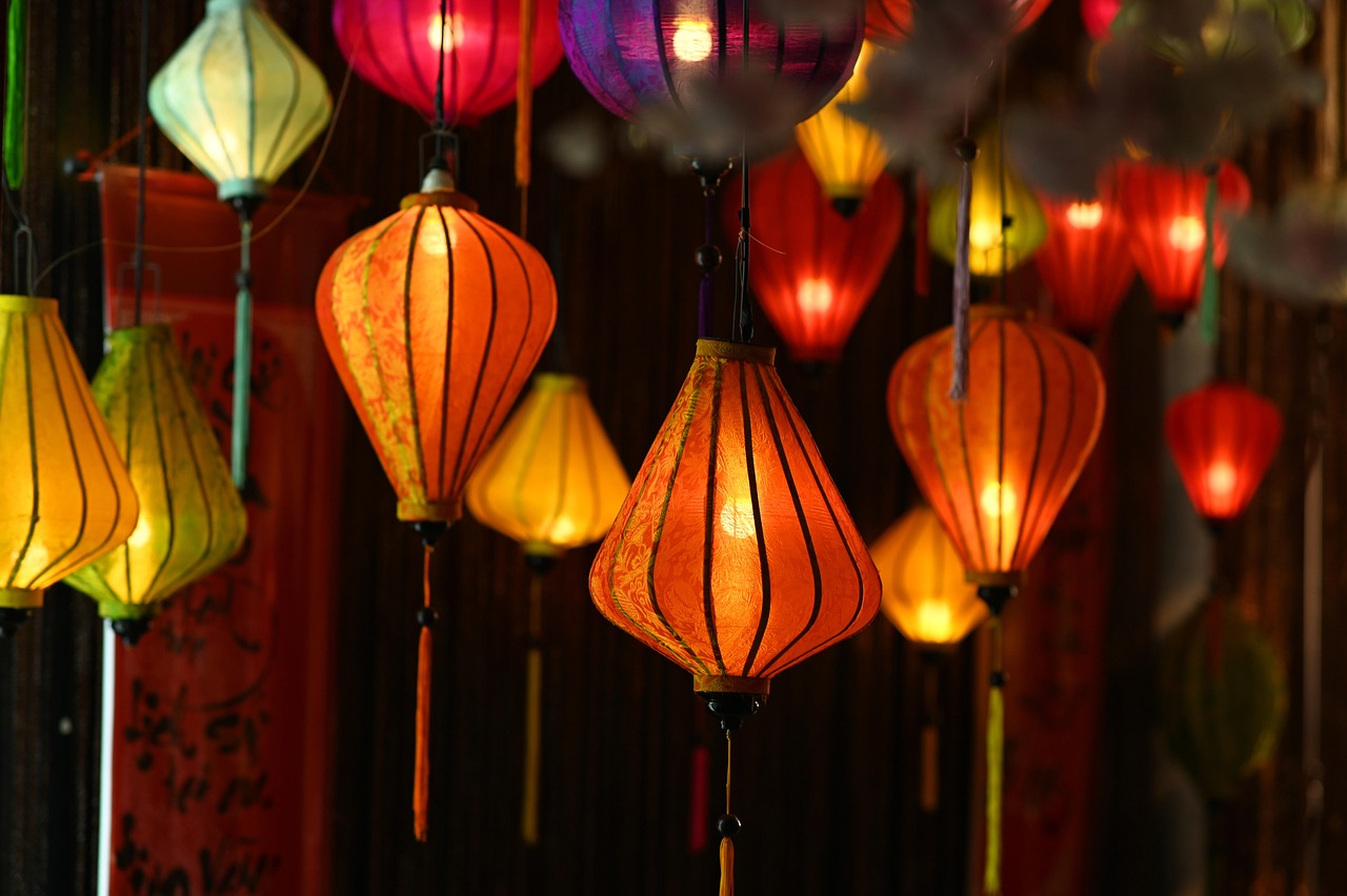 lantern  lowlight  night free photo