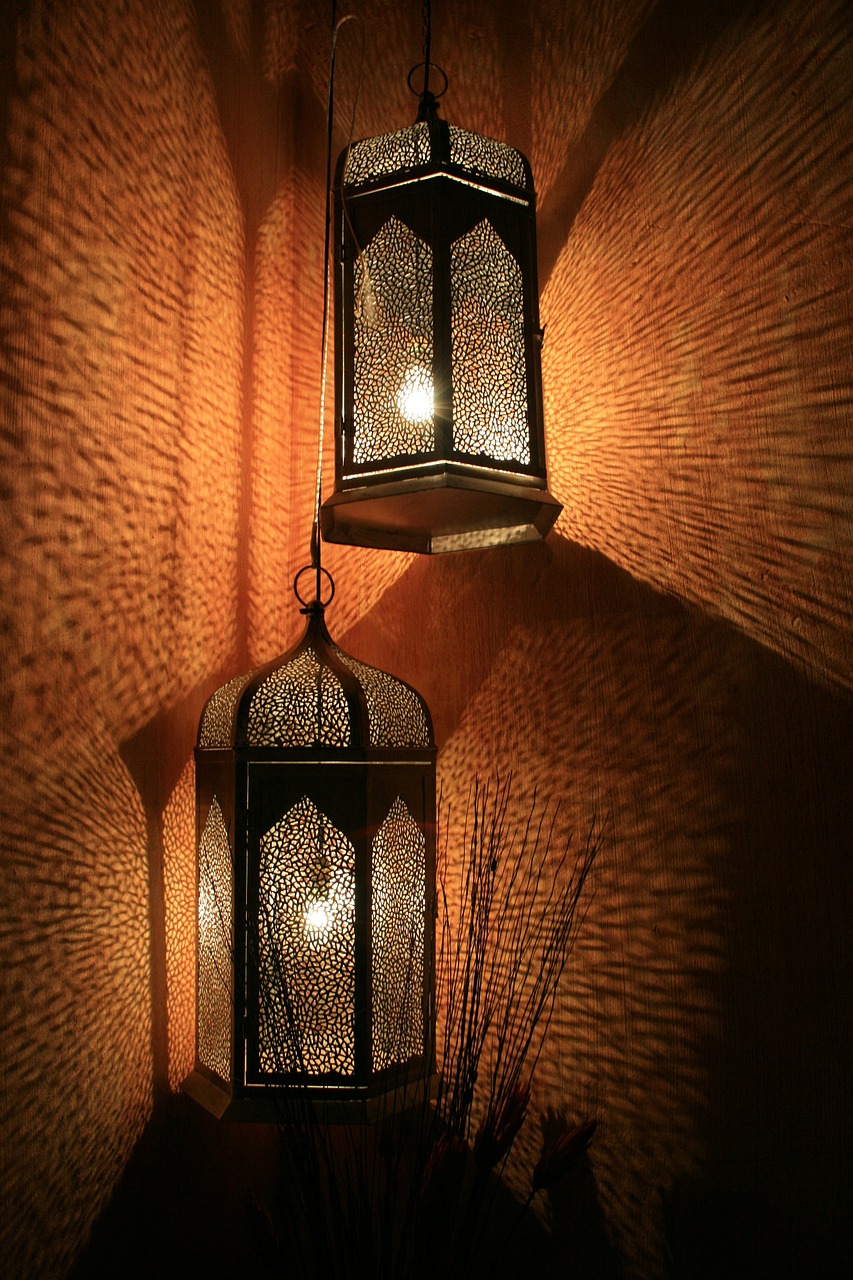 lanterns lamps decorative free photo
