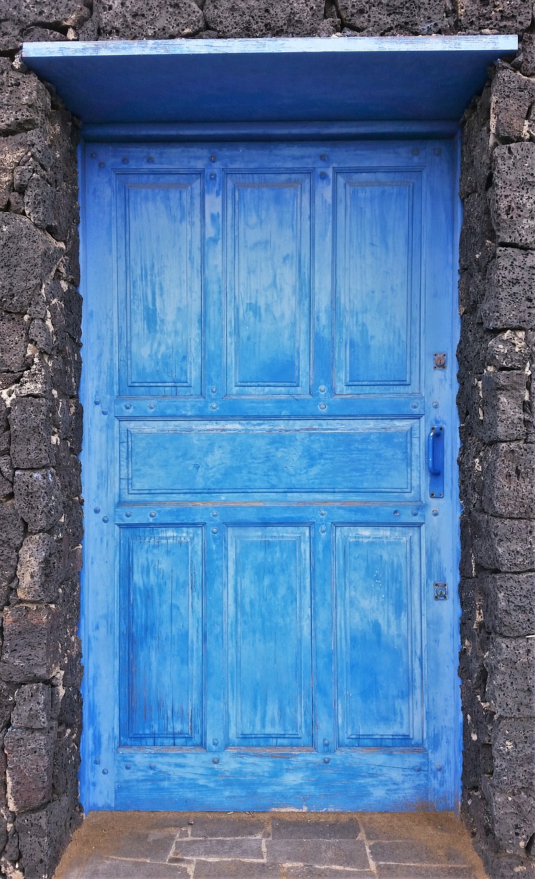 lanzarote old door blue door free photo