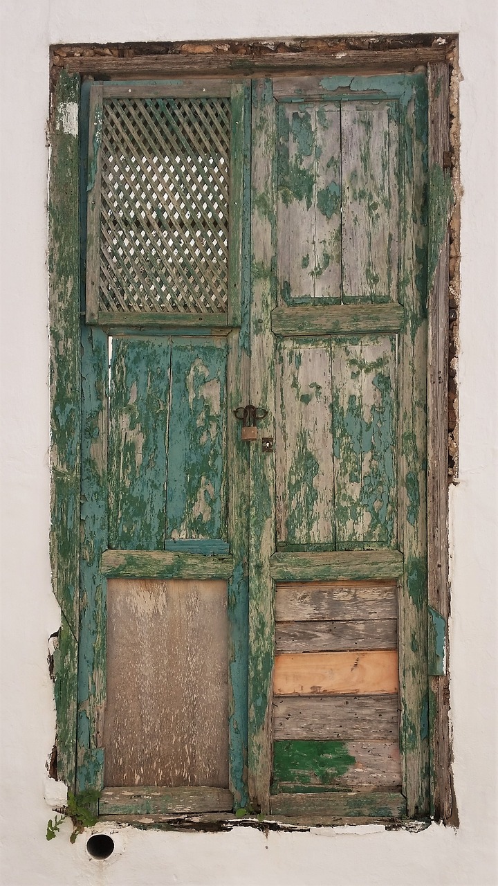lanzarote old door green door free photo