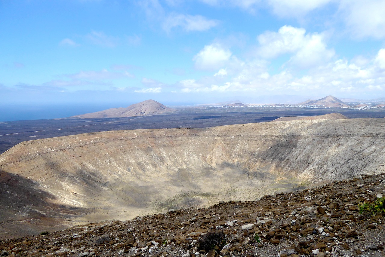 lanzarote  volcano  crater free photo