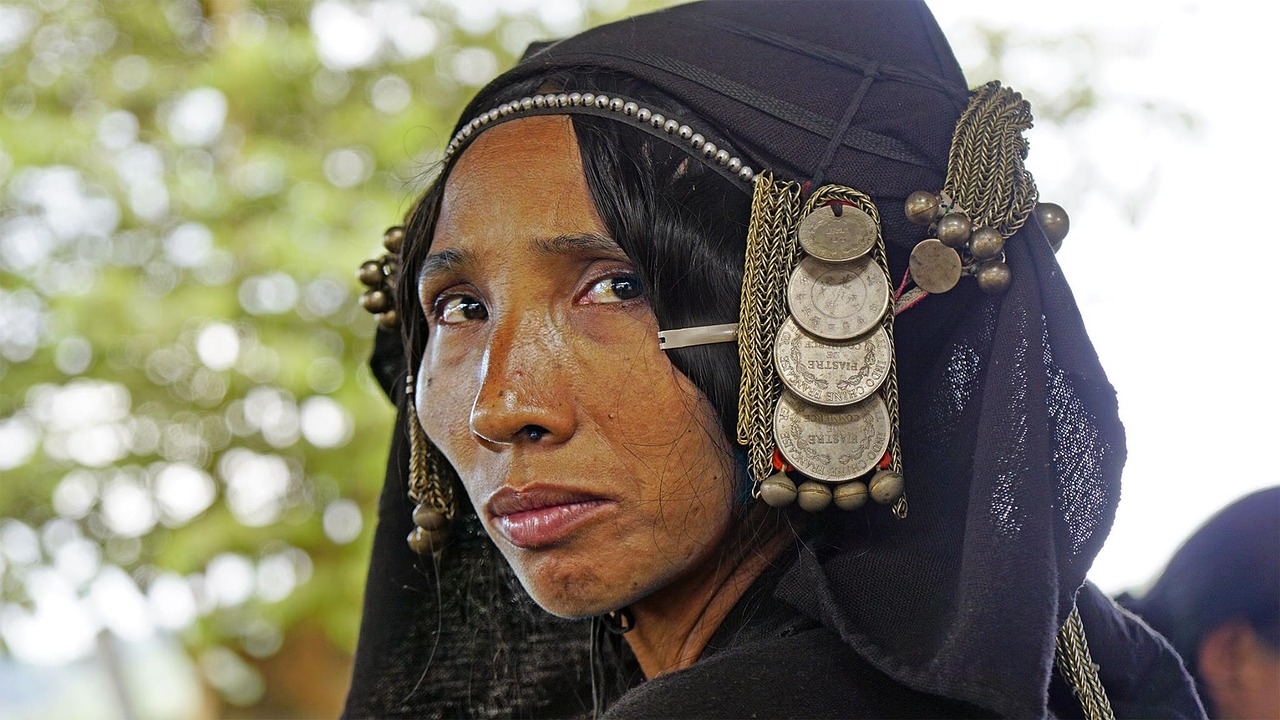 laos akha tribewoman free photo
