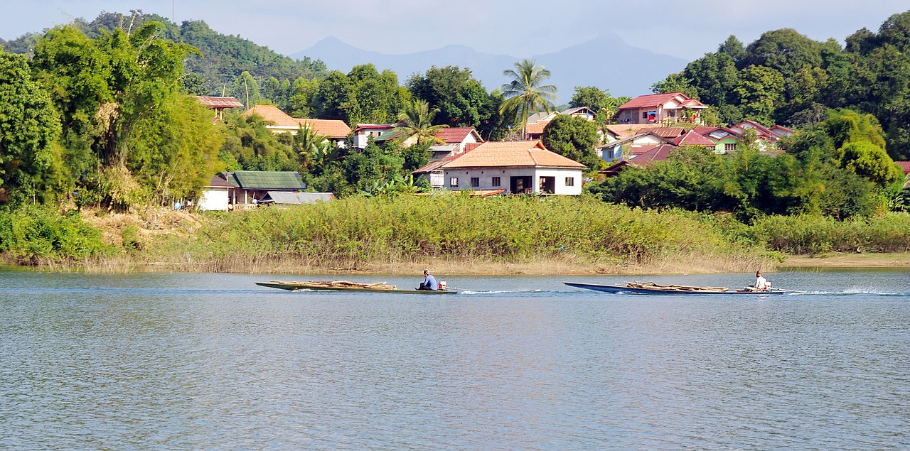 laos  navigation  lake free photo