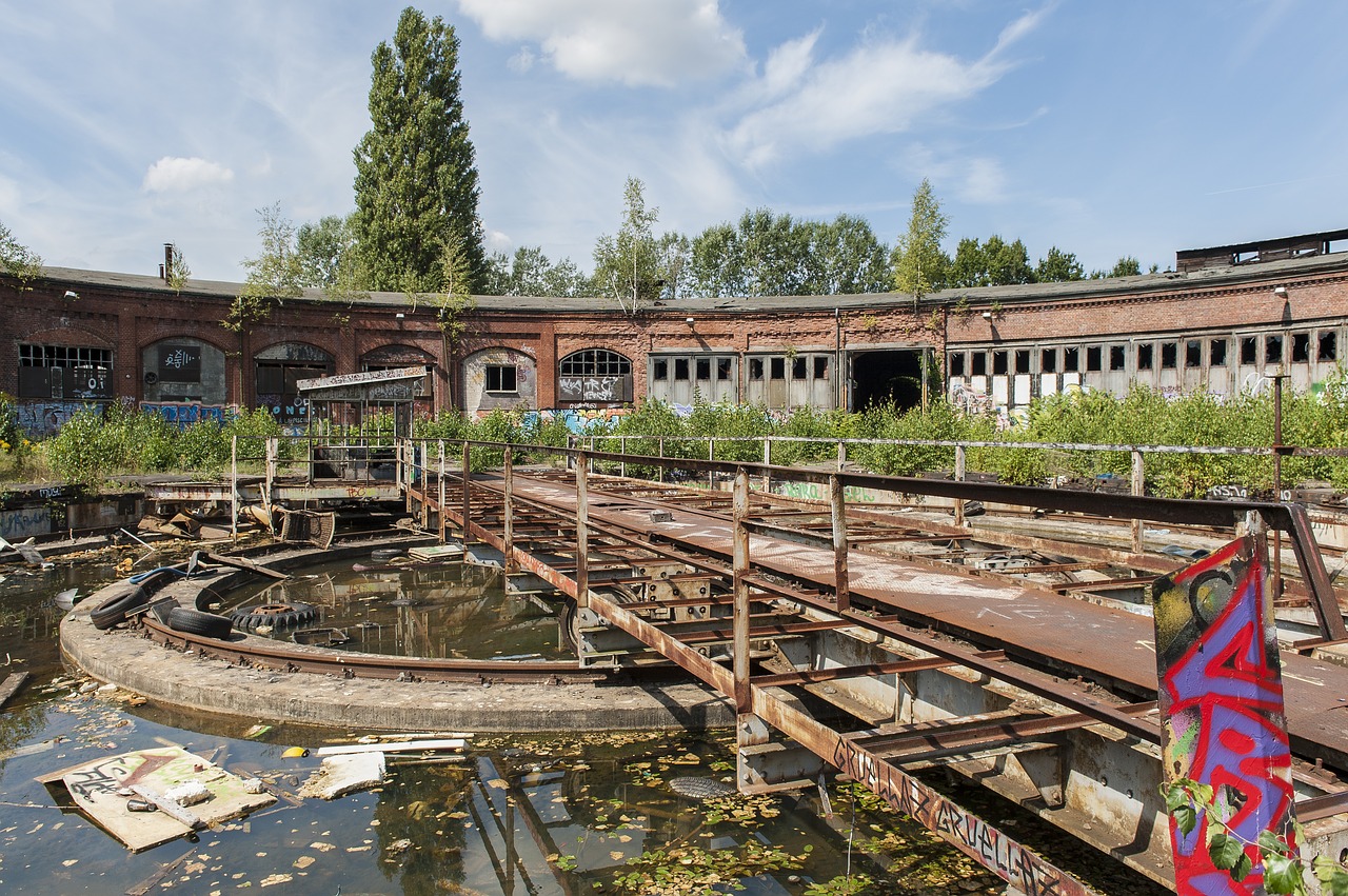 lapsed forget locomotive shed free photo