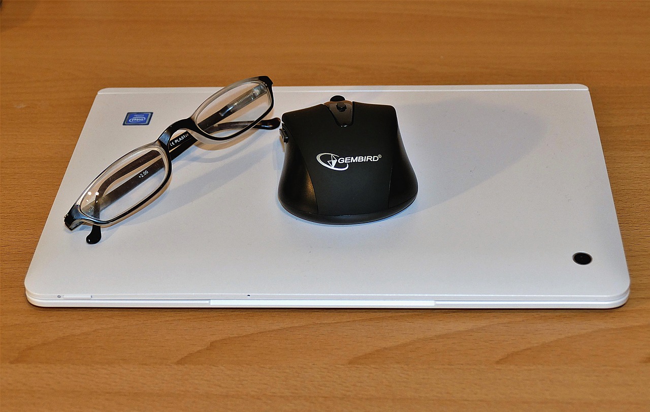 laptop glasses pc mouse free photo