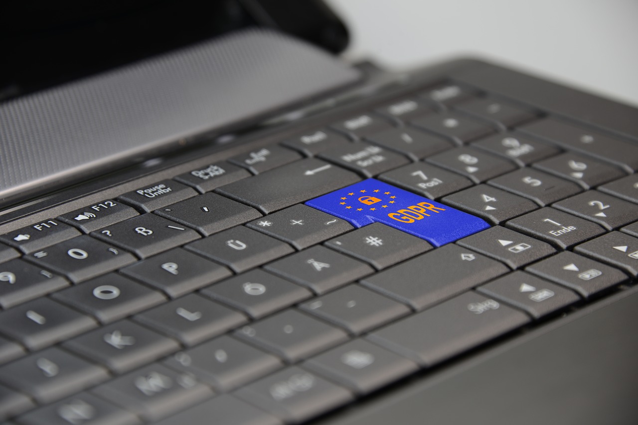 laptop gdpr privacy free photo