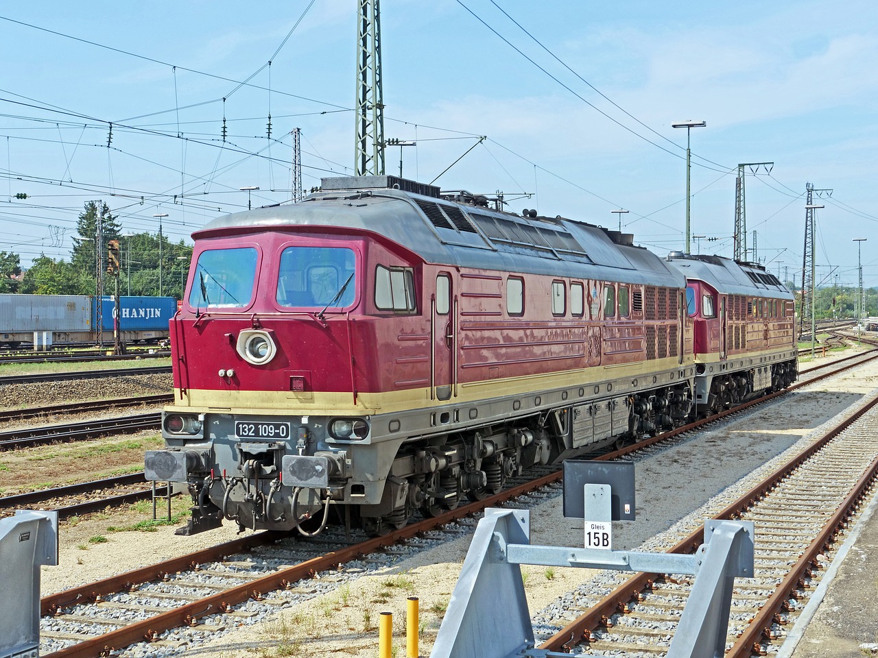 large-scale diesel locomotives  six-axial  diesel-electric free photo